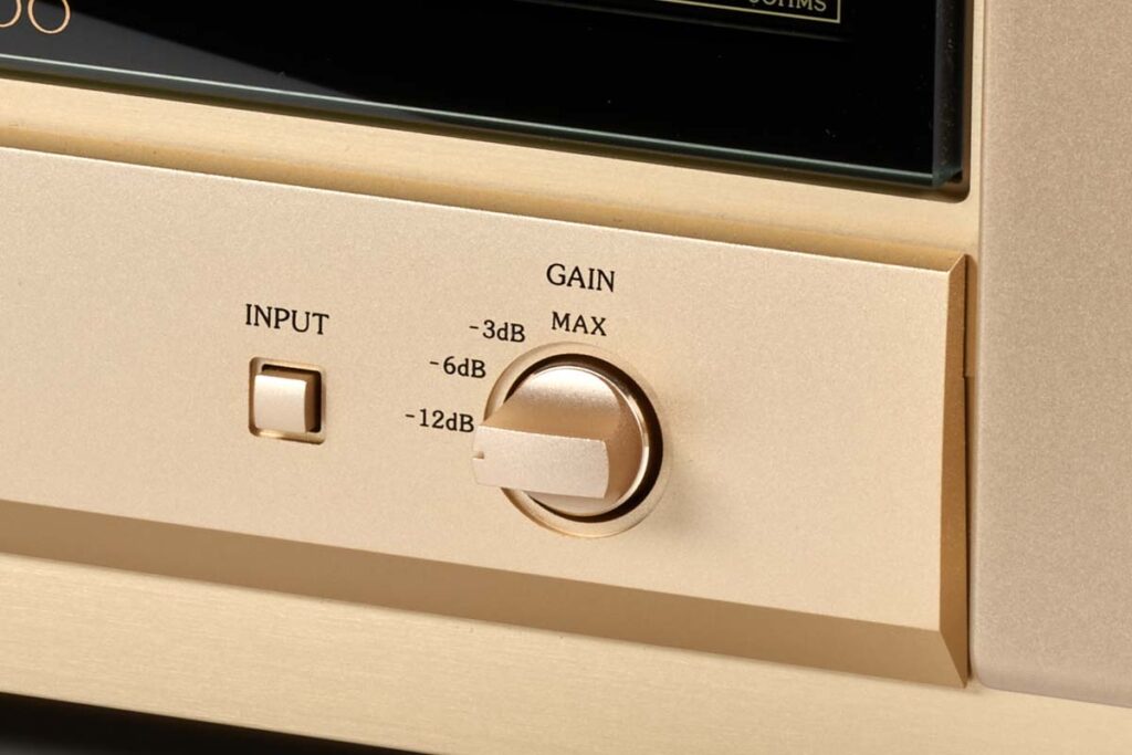 Accuphase P-7500 power amplifier