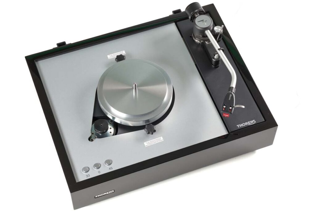 Thorens TD 1600 turntable