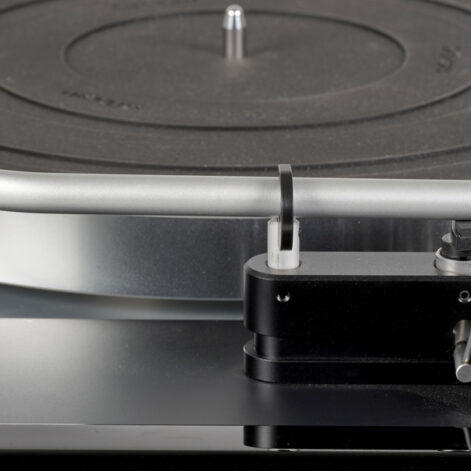 Thorens TD 1600 turntable